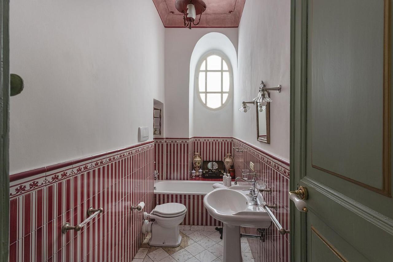 Fancy Apartment In Palazzo Grimaldi By Wonderful Italy Gênes Extérieur photo